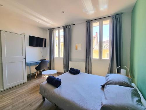 Studio équipé et rénové, centre historique