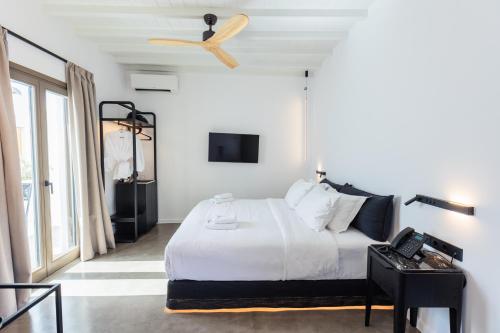 Katil atau katil-katil dalam bilik di She Mykonos - The Residency