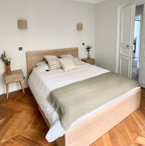 Photo de la galerie de l'établissement 2 Bedroom Stylish Apartment Central Paris, à Paris