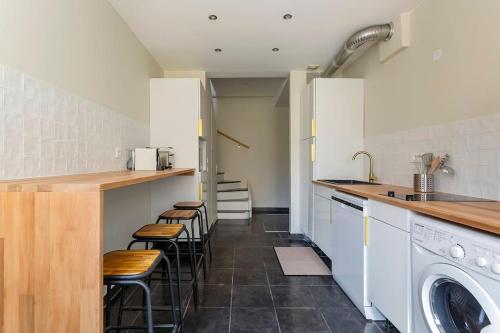 Dapur atau dapur kecil di Maison Parmentier 10 min de Lyon