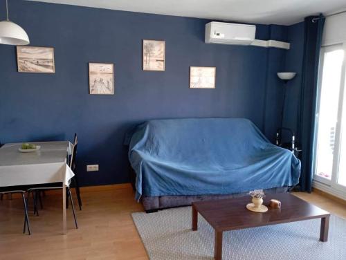 Fotografie z fotogalerie ubytování Appartement Proche Commerces avec Grande terrasse et Piscine v destinaci Roses