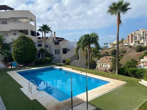 Fantástico dúplex con piscina, parking & solárium
