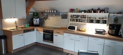 Η κουζίνα ή μικρή κουζίνα στο Appartement Laura