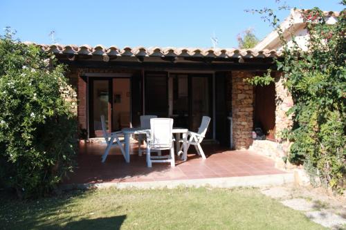 Gallery image of Villetta Vele 6 By La Via Del Mare Viaggi e Vacanze in Simius