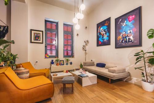 Thisseion Lofts George