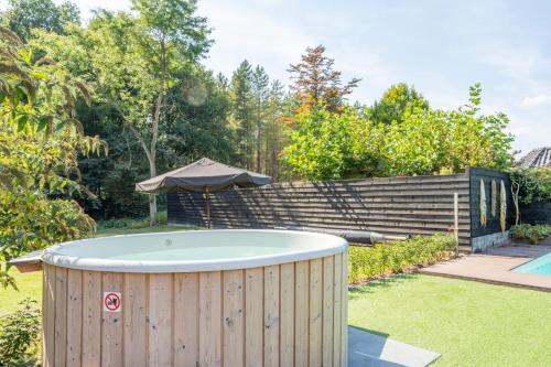 Zahrada ubytování Blue Tiny House with HotTub