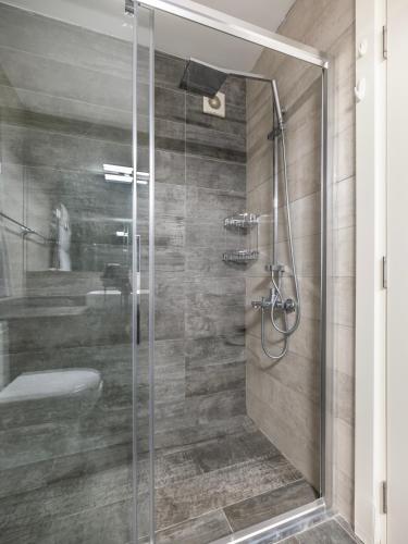 Ένα μπάνιο στο Hillora Hotel Buyukada
