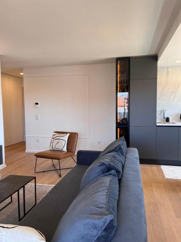 K Luxury apartment few min walk from the beach