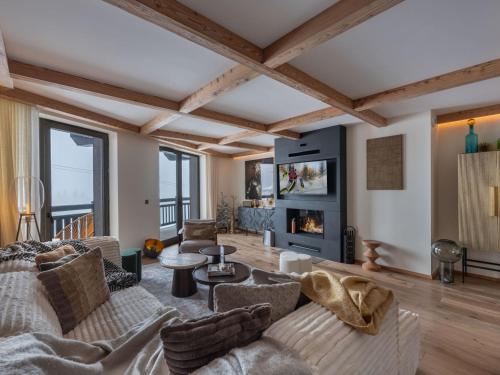 Appartement Neuf à Courchevel 1850 - Ski-in/Ski-out avec Piscine et SPA - FR-1-564-104
