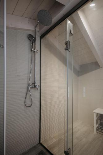 Bilik mandi di Serenity Suites by Corfu Collection
