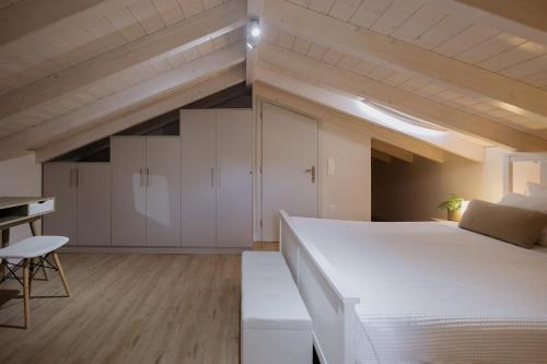 Katil atau katil-katil dalam bilik di Serenity Suites by Corfu Collection