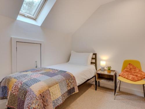 Ένα ή περισσότερα κρεβάτια σε δωμάτιο στο 3 Bed in Hollington 93331