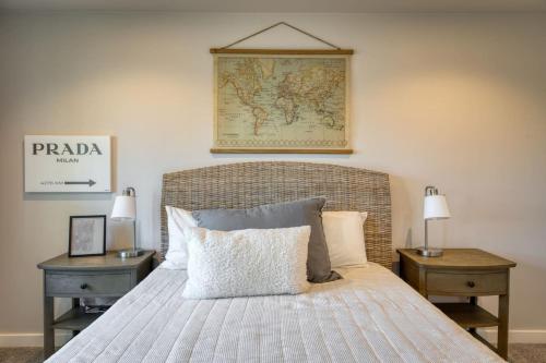 Katil atau katil-katil dalam bilik di Flora Vina - Country Home with Vineyard Views