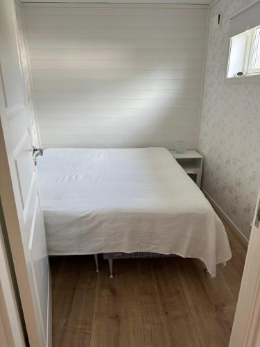 Postel nebo postele na pokoji v ubytování Köpingsvik Holiday Home