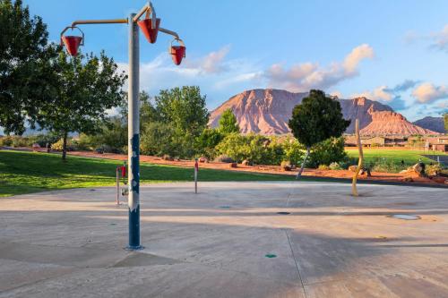 a basketball hoop in a park with mountains in the background at Ocotillo 69 3 Bedrooms with a Private Hot Tub, Fire Pit, and Private Patio in Santa Clara