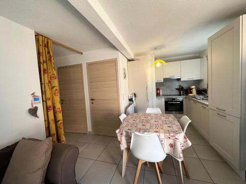 Photo de la galerie de l'établissement Résidence Les Terrasses De Vars Ste Marie - LES TERRASSES DE VARS SAINTE MARIE MAE-9981, à Vars