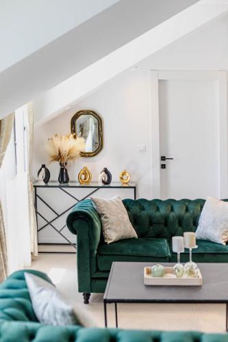 Monfrina 3 luxury apt in the Old Town near beach