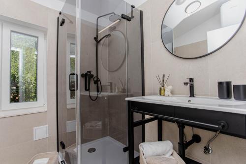 Monfrina 3 luxury apt in the Old Town near beach