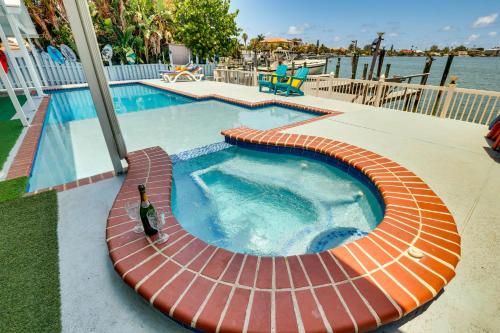 Kolam renang di atau dekat dengan Waterfront Getaway with Pool and Dock - Walk to Beach!