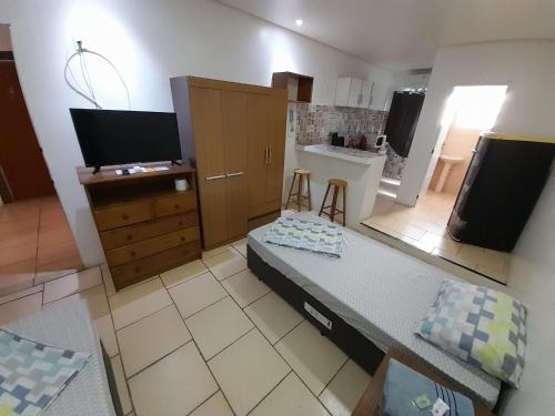 Dapur atau dapur kecil di JK POUSADA FLAT ECONOMICO com garagem CENTRAL