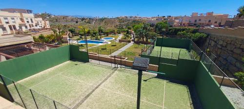Πισίνα στο ή κοντά στο Celestina Apartment, piscinas, Parking gratis, a 5 min de Torre del Mar