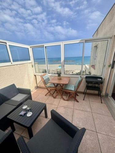 Grand large Appartement terrasse front de mer Barcarès