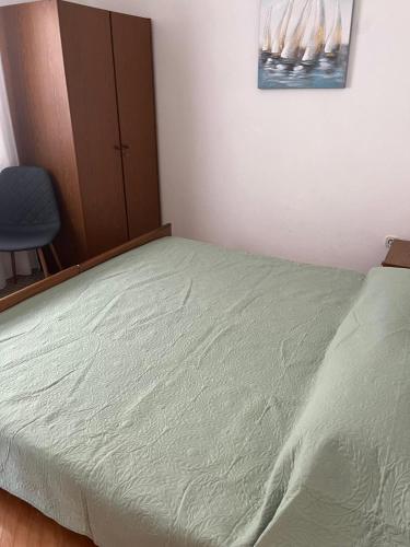 Apartments by the sea Splitska - Brac - 23366