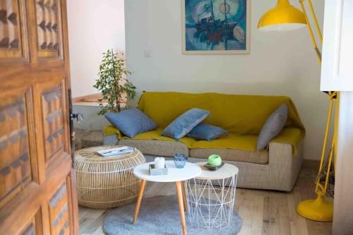 Photo de la galerie de l'établissement Appartement de charme au coeur de la ville, à Saint-Rémy-de-Provence