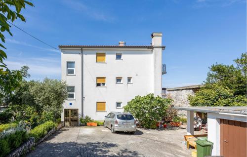Cozy Apartment In Crikvenica With House Sea View