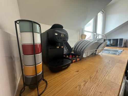 une pièce avec une pièce avec une pièce dans l'établissement Appartement Champagne sur Seine, à Champagne-sur-Seine