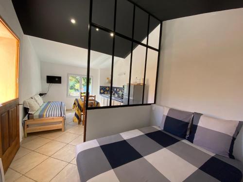 Studio avec une belle terrasse Pour les amoureux