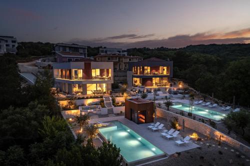 Luxusvilla Manatis mit Pool