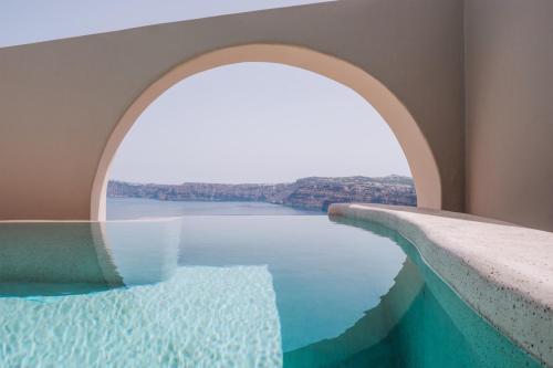 Akrorama private villas and suites