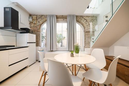 Hidden apartments city center by Adex travel