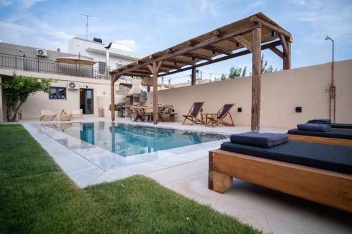 Πισίνα στο ή κοντά στο Villa Marianna stone