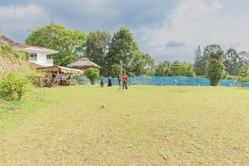 Επισκέπτες που μένουν στο RedDoorz at House Of Dirga Cisarua Puncak