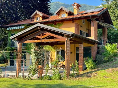 Gallery image of The comfortable house with big pool in the center of Mergozzo in Mergozzo