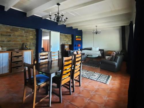 Η κουζίνα ή μικρή κουζίνα στο Erin Farmhouse & Cottages