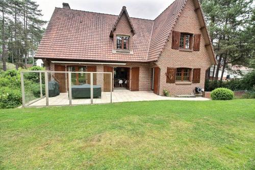 Annonce professionnelle. Jolie maison de vacances 4 chambres avec jardin à proximité de la plage, pour 8 personnes. WIFI