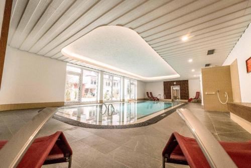Piscina di Kurhotel San Andreas o nelle vicinanze
