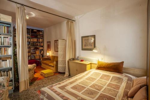 Greek Retro Decor & WesAnderson's Movies Design