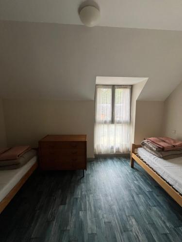 Photo de la galerie de l'établissement Gite de la Croix du Hêtre, à Hambers