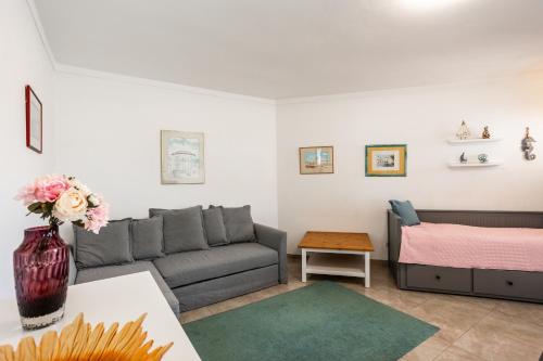 Moonstone in Lagos Centre (just 5 min from beaches)