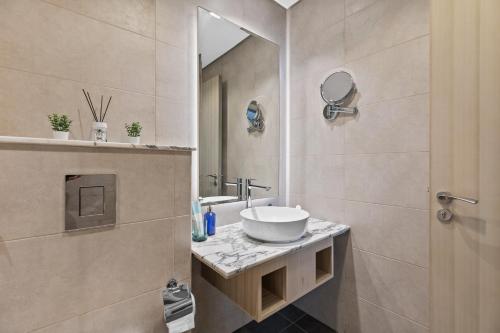 Un baño de Luxury Stay with Burj Khalifa Views & Infinity Pool