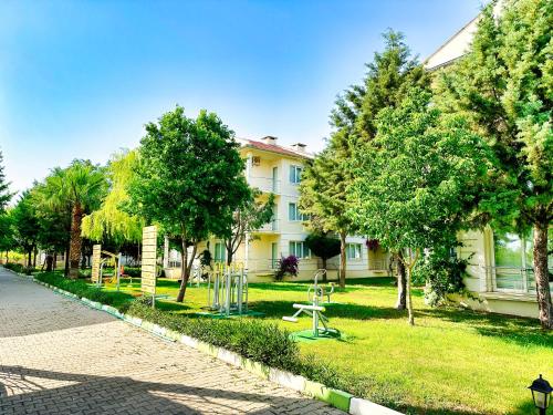 Gallery image of airport club onat garden tatil köyü in Dalaman