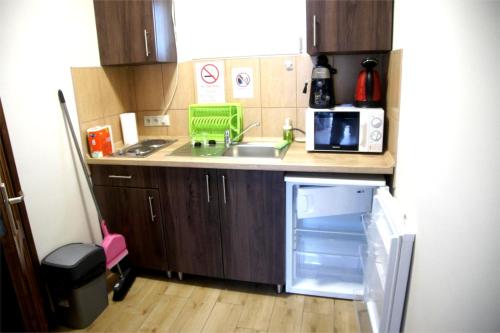 Sunny Home Apartment Ház