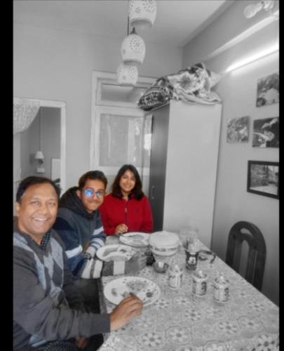 Tetamu yang menginap di Beverly Hills Home stay
