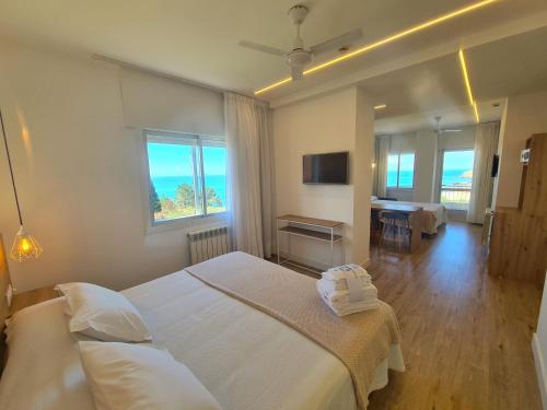 Postel nebo postele na pokoji v ubytování Hotel Mar Azul
