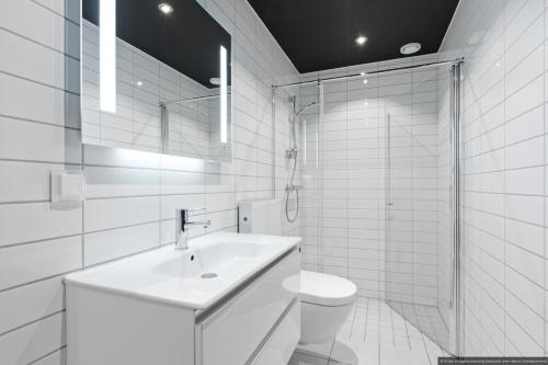 Ένα μπάνιο στο Family Apartment - Good Connection to Oslo