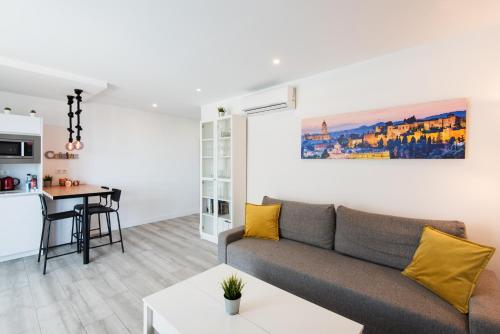 PALM TRUE TOWERS 1, Marina Beach Apartment